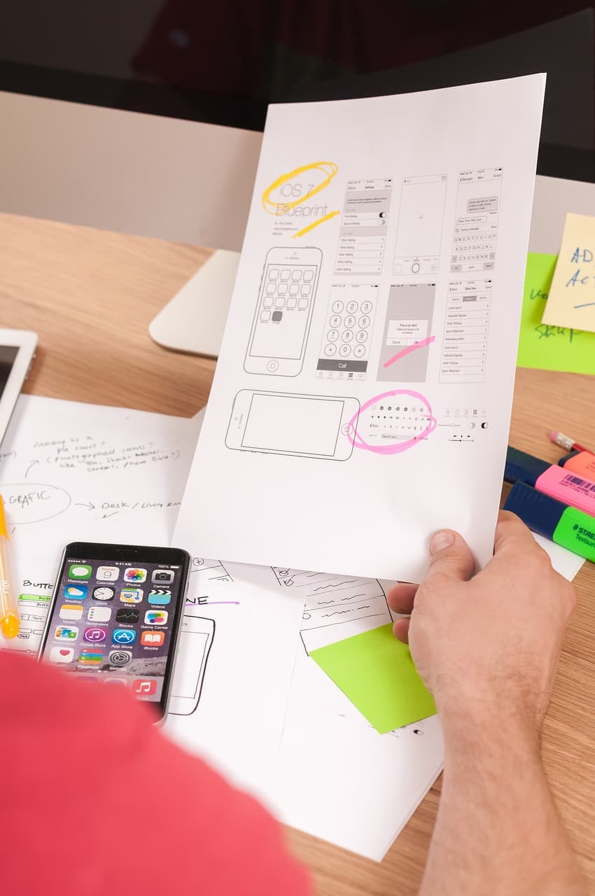 Mobile App Prototype: Launching an iOS/Android MVP for a logistics startup that validated product-market fit